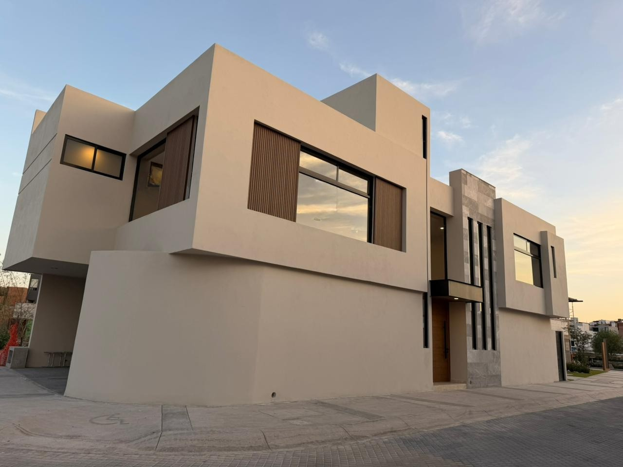 Exterior of Emigration Canyon, located in Utah, built by Living Home Construction
